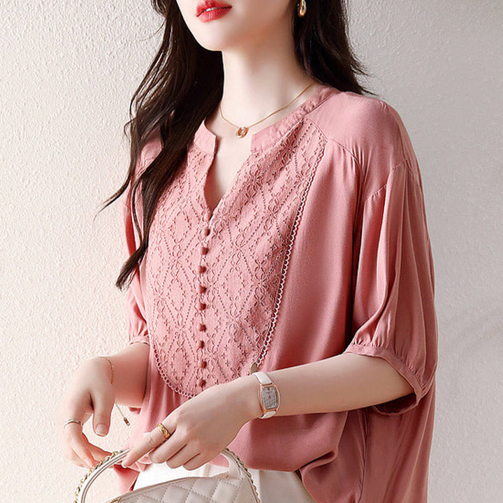 Koszulka z krótkim rękawem i dekoltem w serek z różowymi guzikami Buddha Stones - image 3