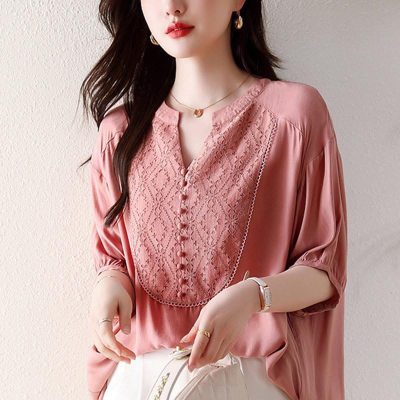 Koszulka z krótkim rękawem i dekoltem w serek z różowymi guzikami Buddha Stones - image 1