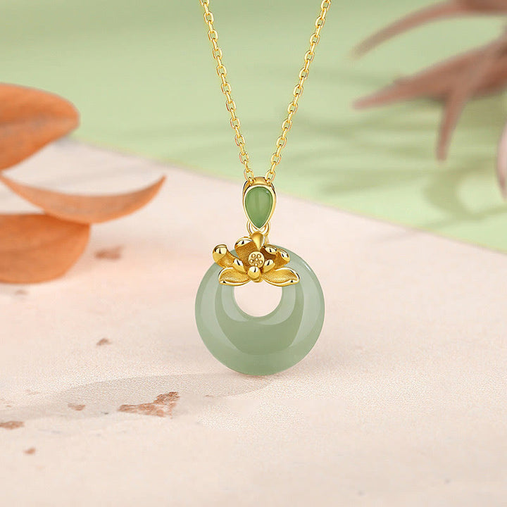 Naszyjnik z Buddha Stones Jade Lotus Abundance String Pendant