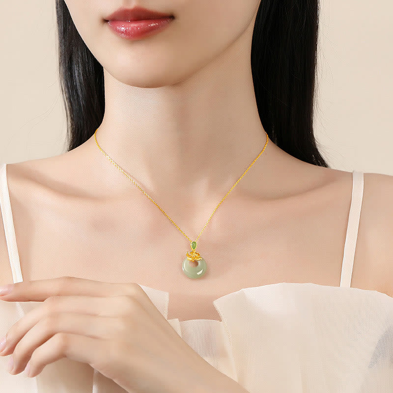 Naszyjnik z Buddha Stones Jade Lotus Abundance String Pendant