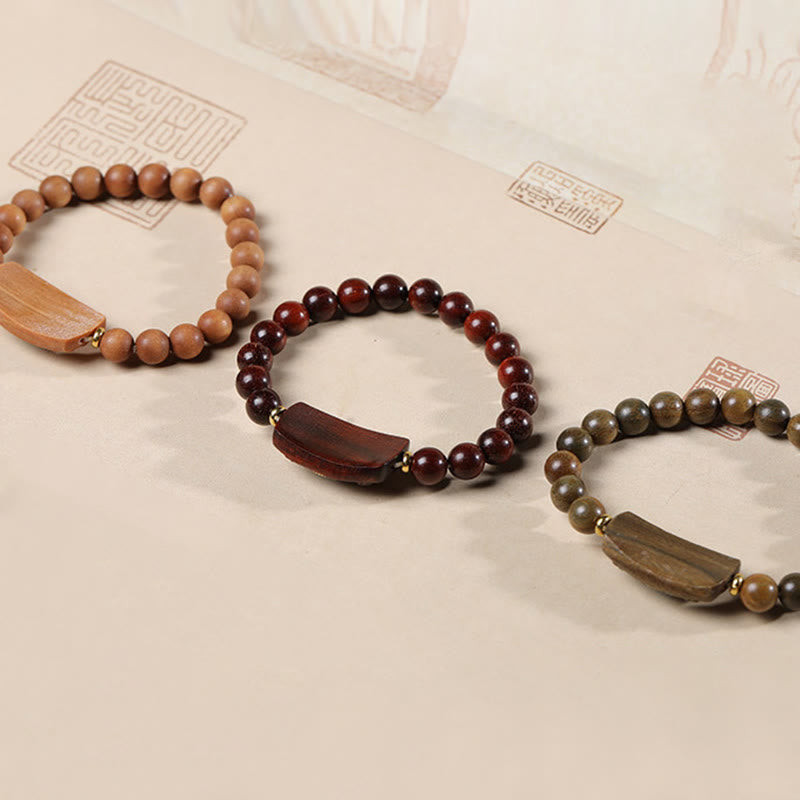 Buddha Stones Małe Liście Czerwone Drzewo Sandałowe Zielone Drzewo Sandałowe Sześć Prawdziwych Słów Bransoletka Pokoju