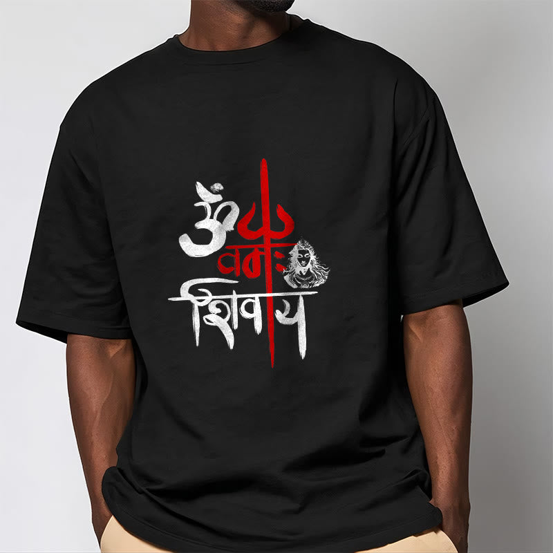 Buddha Stones OM NAMAH SHIVAYA Czerwony Trójząb Bawełniana Koszulka T-shirt - image 1