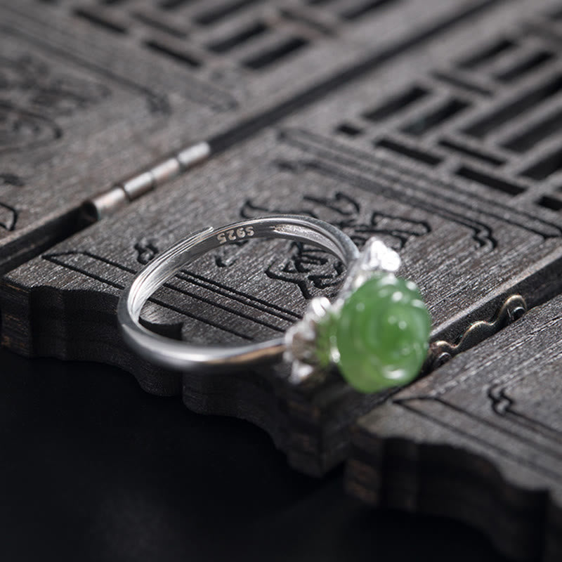 Pierścionek ze srebra próby 925 z Buddha Stones i zieloną różą, regulowany, z jadeitem i szczęściem