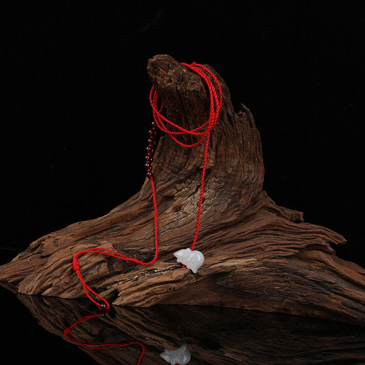 Buddha Stones Chiński Zodiak Granat Naturalny Klamra Pokoju Błogosławieństwo Czerwony Sznurek Łańcuszek Brzuch