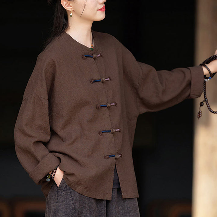 Koszula damska z długim rękawem i ramią z lnu w jednolitym kolorze z motywem kamieni Buddha Stones , dwukolorowa, z żabim guzikiem - image 11