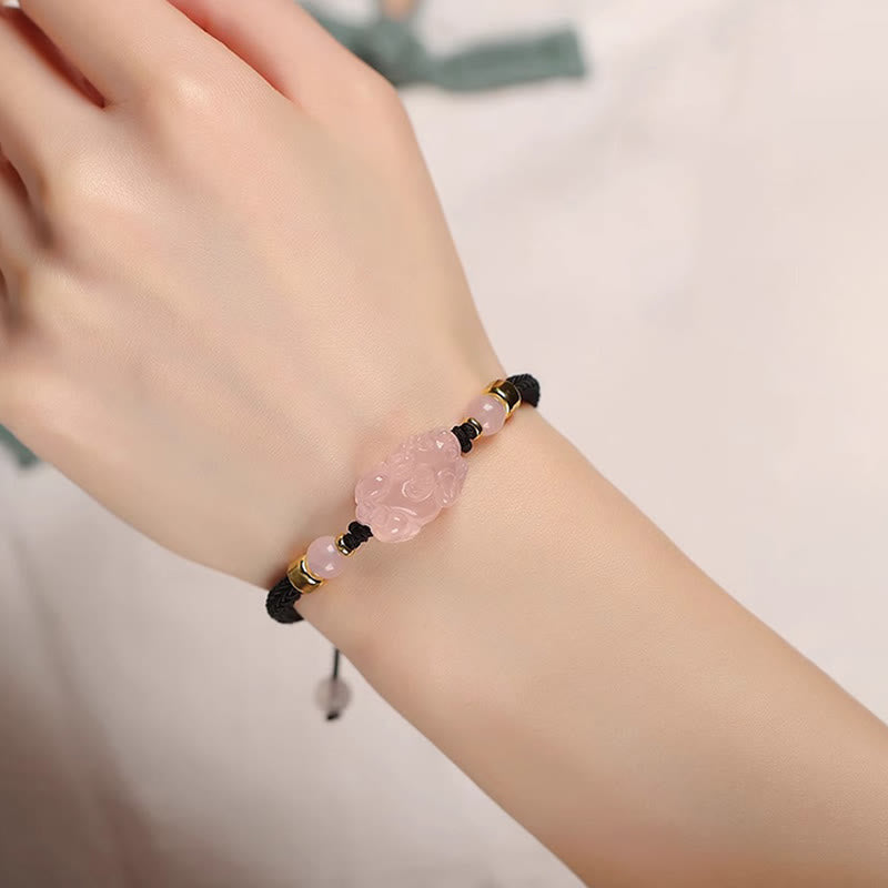 Bransoletka z różowym kryształem i Buddha Stones PiXiu Wealth String Braided