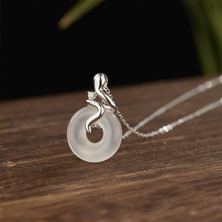Buddha Stones 925 Srebro Sterling Rok Węża Chalcedon Klamra Pokoju Pozytywny Naszyjnik Wisiorek