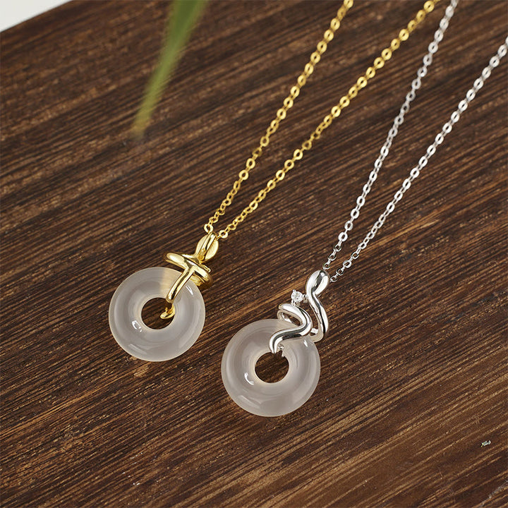 Buddha Stones 925 Srebro Sterling Rok Węża Chalcedon Klamra Pokoju Pozytywny Naszyjnik Wisiorek