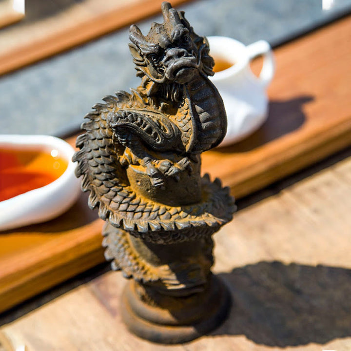 Buddha Stones Ręcznie Latający Smok Wokół Filary Żelazo Proszek Rdza Odlew Żywicy Statua Dekoracja Domu