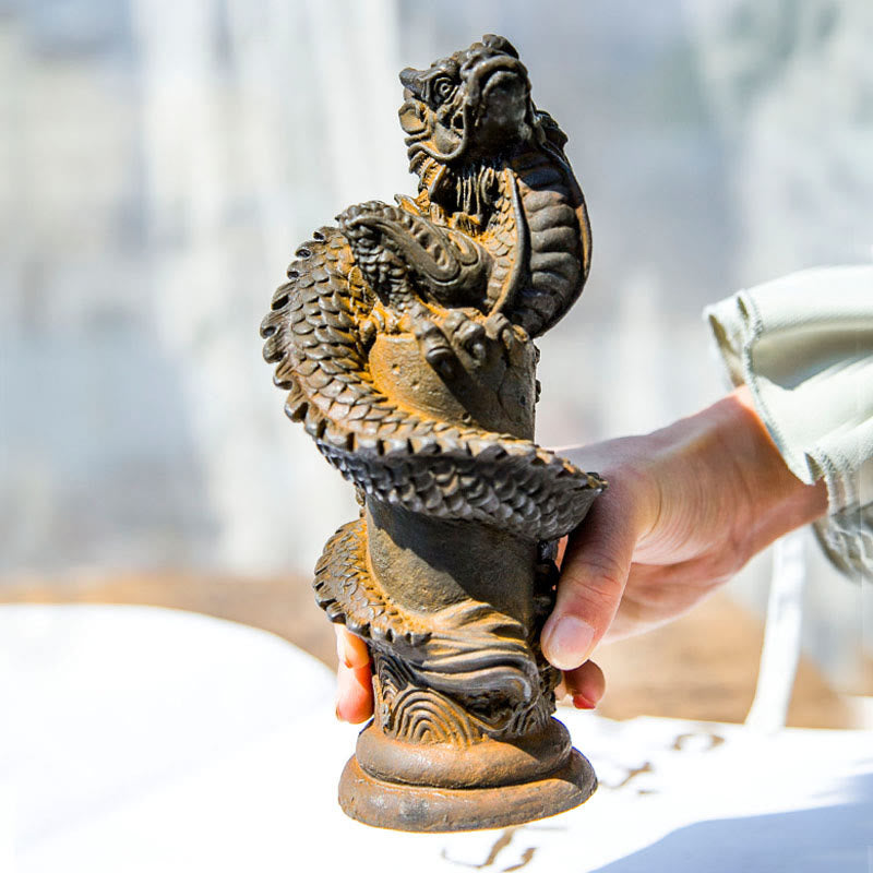 Buddha Stones Ręcznie Latający Smok Wokół Filary Żelazo Proszek Rdza Odlew Żywicy Statua Dekoracja Domu