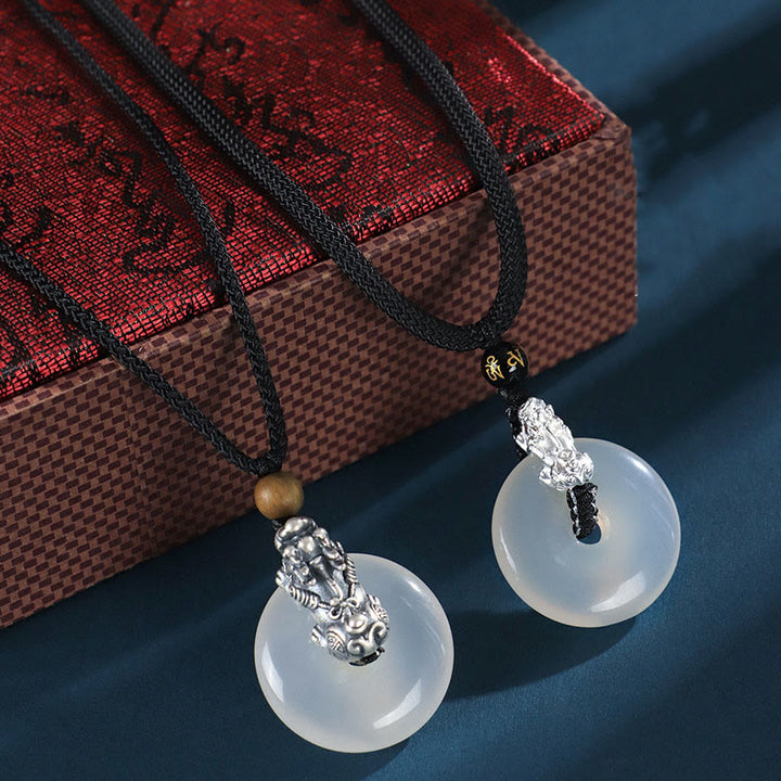 Buddha Stones Biały Agat Srebro Sterling 999 Czarny Onyks Zielone Drzewo Sandałowe Pi Xiu Klamra Pokoju Sześć Prawdziwych Słów Naszyjnik Wisiorek - image 9