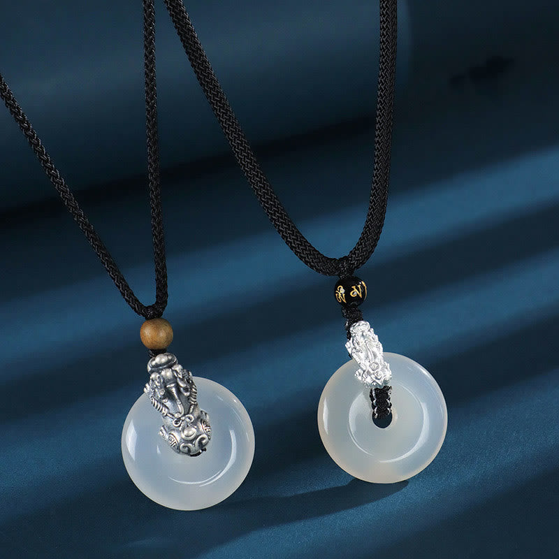 Buddha Stones Biały Agat Srebro Sterling 999 Czarny Onyks Zielone Drzewo Sandałowe Pi Xiu Klamra Pokoju Sześć Prawdziwych Słów Naszyjnik Wisiorek - image 1