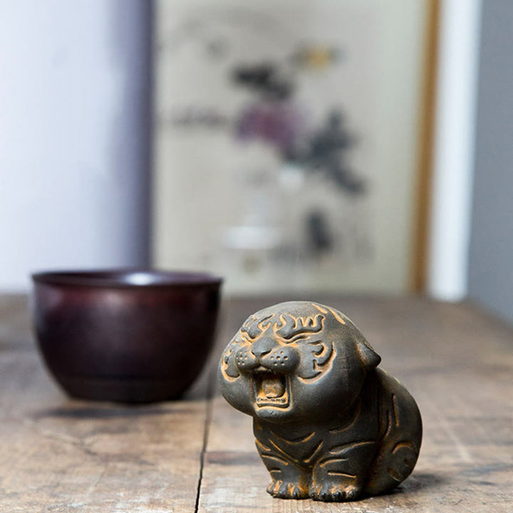 Buddha Stones Mini Uroczy Tygrys Żelazo Proszek Rdza Odlew Żywicy Statua Dekoracja Domu