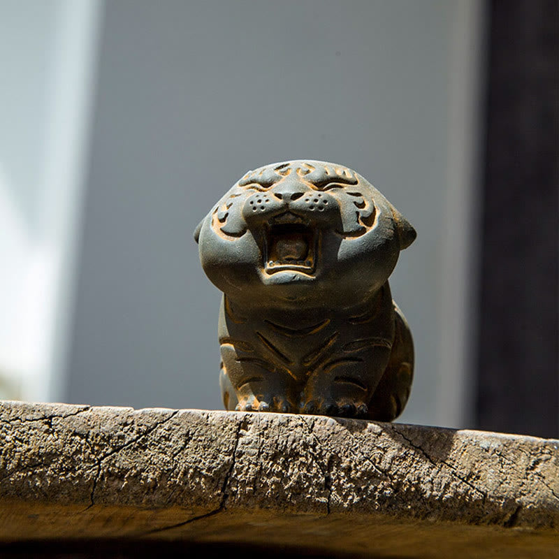 Buddha Stones Mini Uroczy Tygrys Żelazo Proszek Rdza Odlew Żywicy Statua Dekoracja Domu