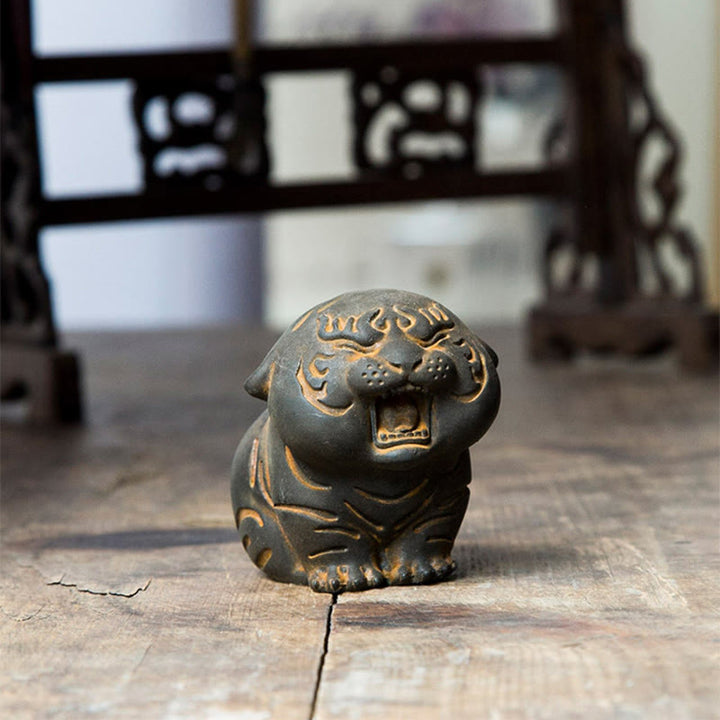 Buddha Stones Mini Uroczy Tygrys Żelazo Proszek Rdza Odlew Żywicy Statua Dekoracja Domu - image 9