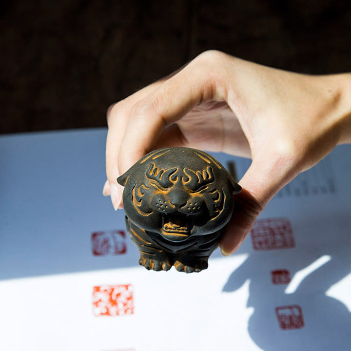 Buddha Stones Mini Uroczy Tygrys Żelazo Proszek Rdza Odlew Żywicy Statua Dekoracja Domu