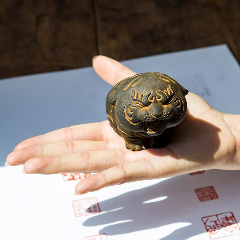 Buddha Stones Mini Uroczy Tygrys Żelazo Proszek Rdza Odlew Żywicy Statua Dekoracja Domu