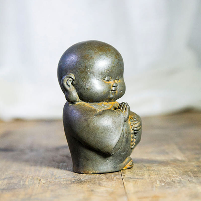 Buddha Stones Ręcznie Robione Mały Mnich Żelazo Proszek Rdza Odlew Żywicy Statuetka Dekoracja Domu