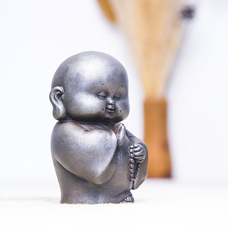 Buddha Stones Ręcznie Robione Mały Mnich Żelazo Proszek Rdza Odlew Żywicy Statuetka Dekoracja Domu