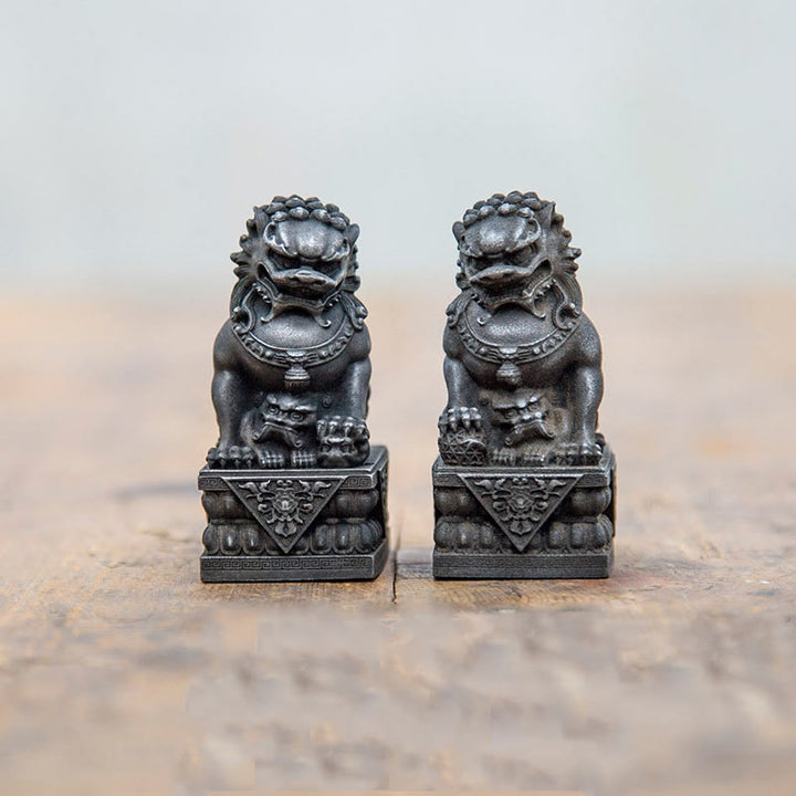 Buddha Stones Ręcznie robione Lwy Fu Foo Psy Żelazo Proszek Rdza Odlew Żywicy Statua Odpędzająca Zło Ochrona Dekoracja Domu