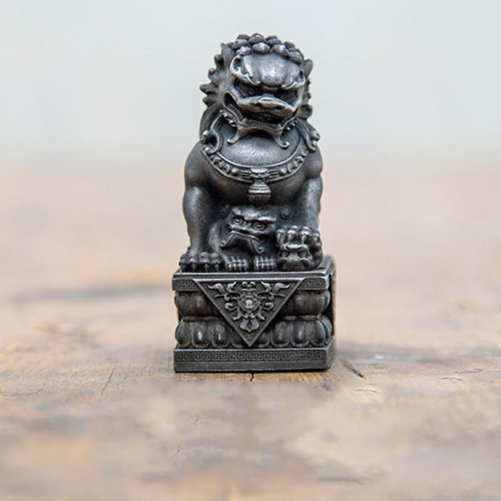 Buddha Stones Ręcznie robione Lwy Fu Foo Psy Żelazo Proszek Rdza Odlew Żywicy Statua Odpędzająca Zło Ochrona Dekoracja Domu