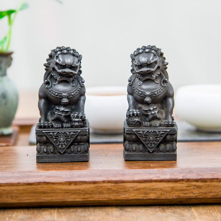 Buddha Stones Ręcznie robione Lwy Fu Foo Psy Żelazo Proszek Rdza Odlew Żywicy Statua Odpędzająca Zło Ochrona Dekoracja Domu