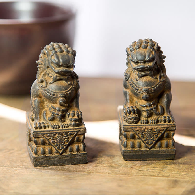 Buddha Stones Ręcznie robione Lwy Fu Foo Psy Żelazo Proszek Rdza Odlew Żywicy Statua Odpędzająca Zło Ochrona Dekoracja Domu