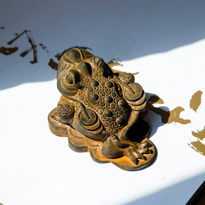 Buddha Stones Ręcznie Feng Shui Żaba Ropucha Miedziane Monety Proszek Żelaza Rdza Odlew Żywicy Statua Dekoracja Domu