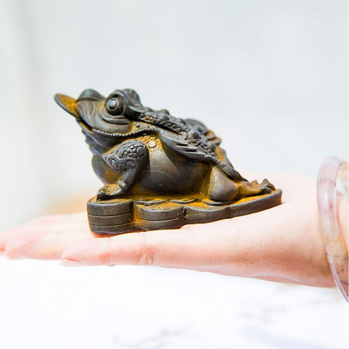 Buddha Stones Ręcznie Feng Shui Żaba Ropucha Miedziane Monety Proszek Żelaza Rdza Odlew Żywicy Statua Dekoracja Domu