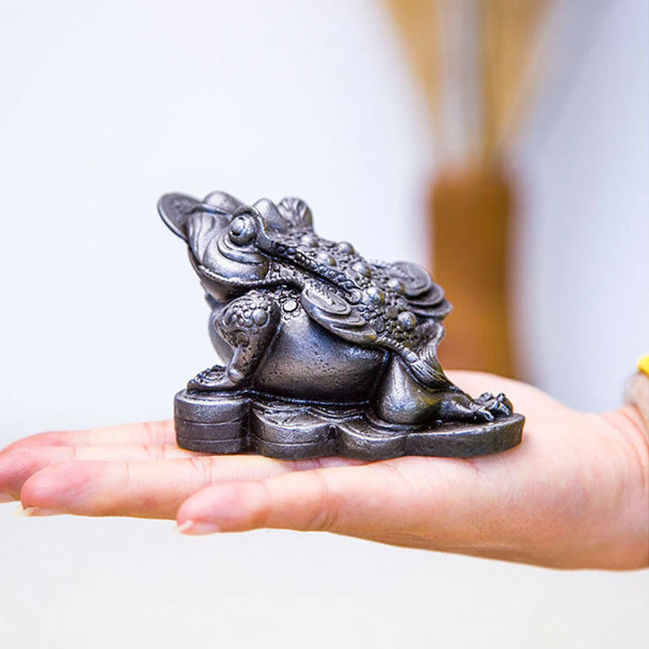 Buddha Stones Ręcznie Feng Shui Żaba Ropucha Miedziane Monety Proszek Żelaza Rdza Odlew Żywicy Statua Dekoracja Domu