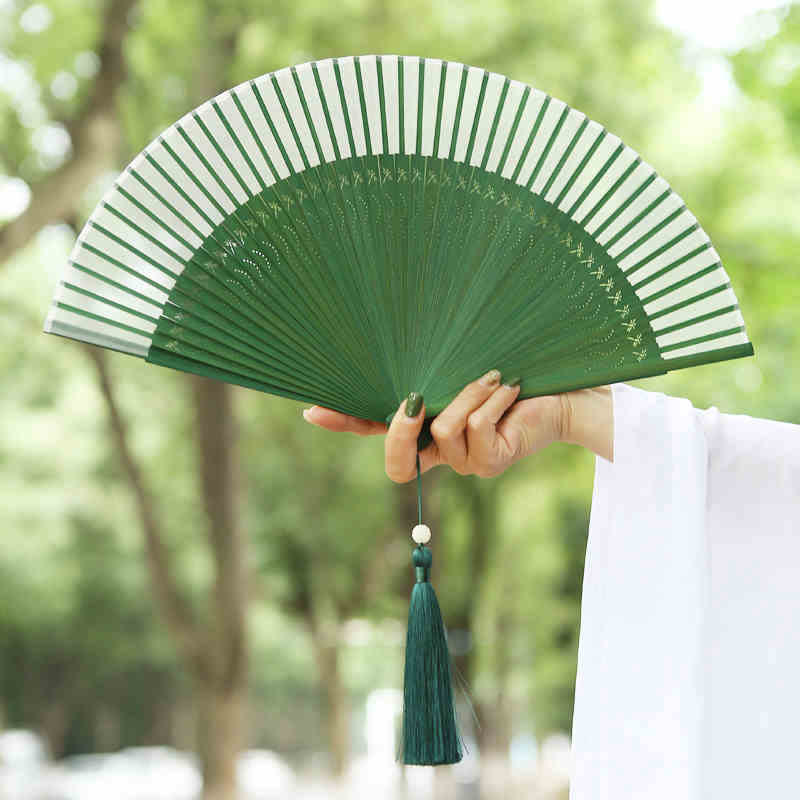 Buddha Stones Jednolity Kolor Ważka Chwost Ręczny Morwowy Jedwab Bambusowy Składany Wachlarz