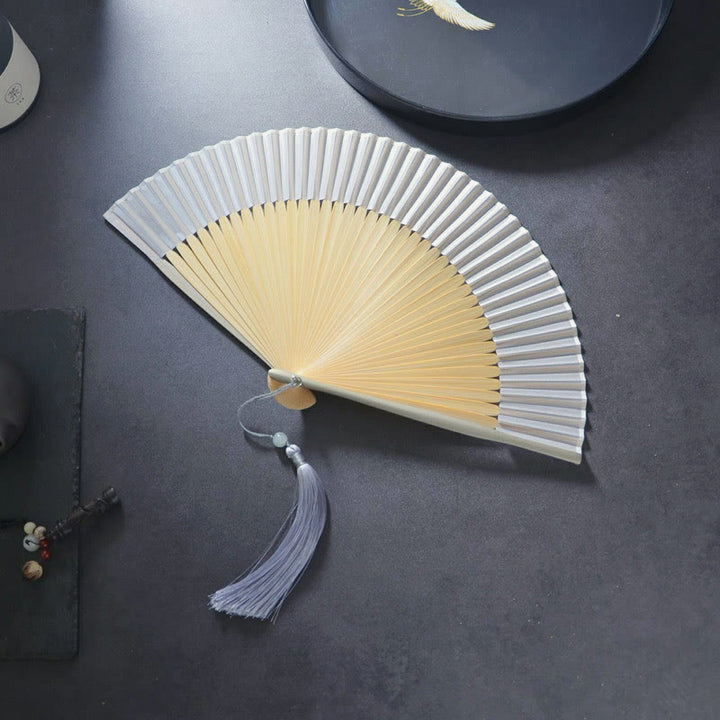 Buddha Stones Kwiat Zwykły Ręczny Poliester Chwost Bambusowy Składany Wachlarz 21 cm