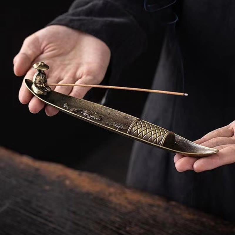 Buddha Stones Łódź rybaka Koi Ryba Stop cynkowy Uchwyt na kadzidełka Uzdrawiający palnik kadzideł Dekoracja - image 1