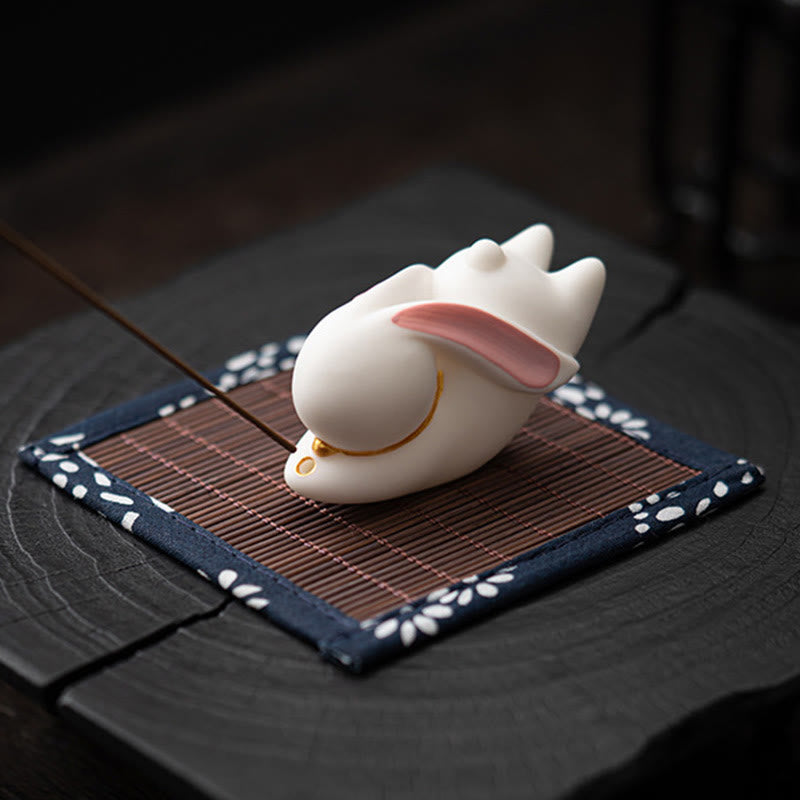 Buddha Stones Latający Królik Bambusowa Mata Uzdrawiająca Ceramiczna Kadzielnica Dekoracja Biurka