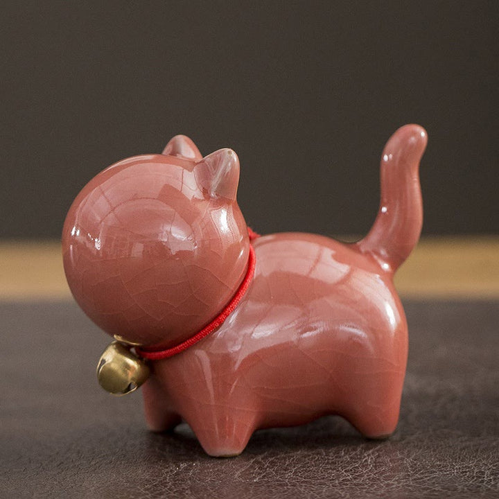 Buddha Stones Mini Słodkie Szczęśliwe Dzwonki Kot Herbata Zwierzę Ceramiczne Figurka Dekoracja Biurka Domowego - Szczęśliwy Kot Różowy 7*3,4*5,8 cm - image 7