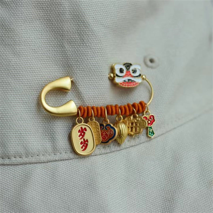 Buddha Stones Tańczący Lew Pączek Lotosu Miedziana Broszka Fortuna