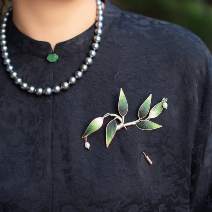 Buddha Stones ręcznie robione Yangzhou Aksamitny Kwiat Morwy Jedwab Zielony Bambus Broszka