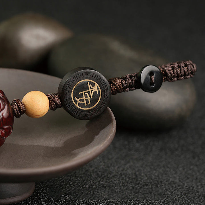 Buddha Stones Mały liść Czerwony Sandałowiec PiXiu Bezpieczny i Dobrze Ochronny Brelok
