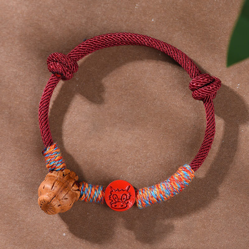 Buddha Stones Ręcznie robione Chińskie Zodiak Czerwony Sznurek Brzoskwiniowy Cynober Bransoletka Szczęścia