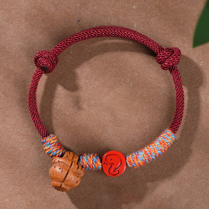 Buddha Stones Ręcznie robione Chińskie Zodiak Czerwony Sznurek Brzoskwiniowy Cynober Bransoletka Szczęścia