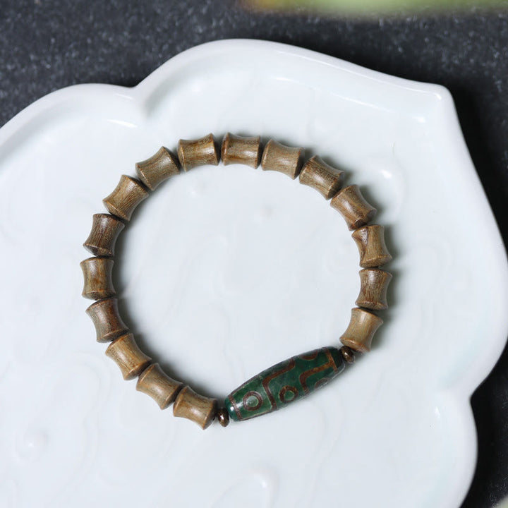 Buddha Stones Tybetańskie Dziewięciooczne Dzi Koraliki Zielony Sandałowiec Bransoletka Spokoju