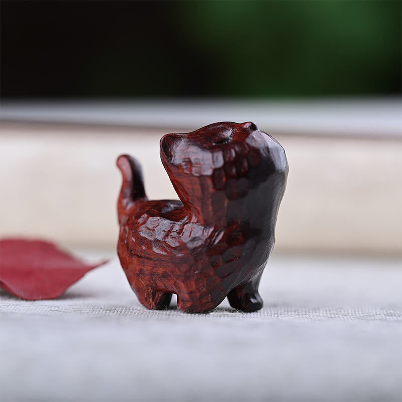 Buddha Stones Zielone drzewo sandałowe Drewno hebanowe Drzewo sandałowe Małe liście Czerwone drzewo sandałowe Miniaturowa dekoracja pokoju Lucky Cat - Kot z małym liściem czerwonego drzewa sandałowego - image 22