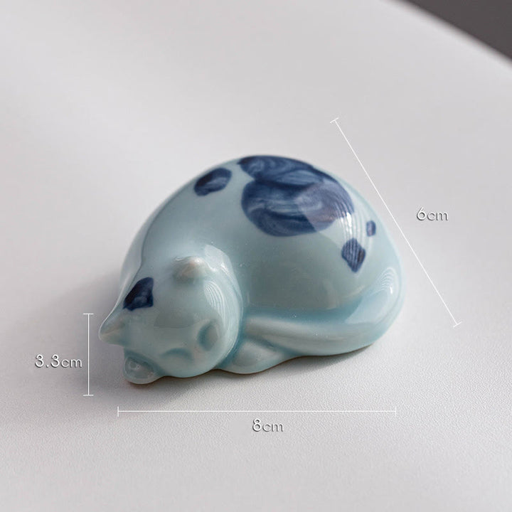 Buddha Stones Miniaturowe Szczęśliwe Słodkie Plamki Stojący Kot Śpiący Kociak Ceramiczna Figurka Dekoracja - Niebieski śpiący kot 8*6*3,3 cm - image 22