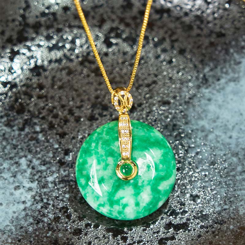Naszyjnik uzdrawiający z naturalnym cyjanowym jadeitem Buddha Stones z klamrą pokoju