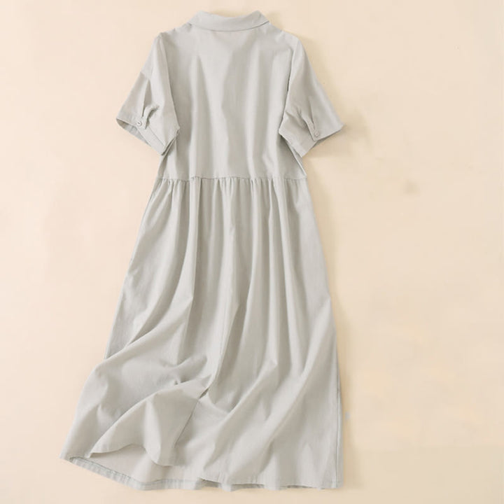 Sukienka midi z krótkim rękawem z bawełny i lnu z kieszeniami i letnimi guzikami Buddha Stones - image 6