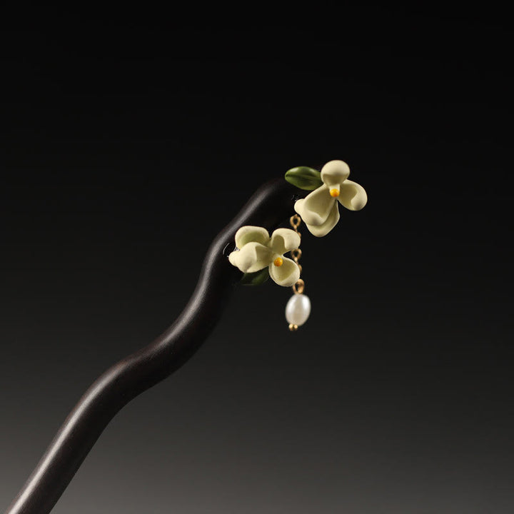 Buddha Stones Ebony Gardenia Tassel Courage Spinka do włosów