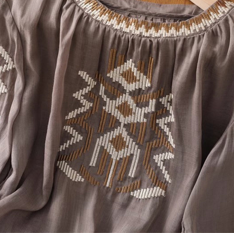 Koszulka damska z okrągłym dekoltem i krótkim rękawem z elastycznej tkaniny Buddha Stones Casual Symmetrical Embroidery