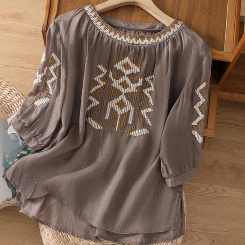 Koszulka damska z okrągłym dekoltem i krótkim rękawem z elastycznej tkaniny Buddha Stones Casual Symmetrical Embroidery - Dębnik - US14, UK/AU18, EU46 (4XL) - image 14