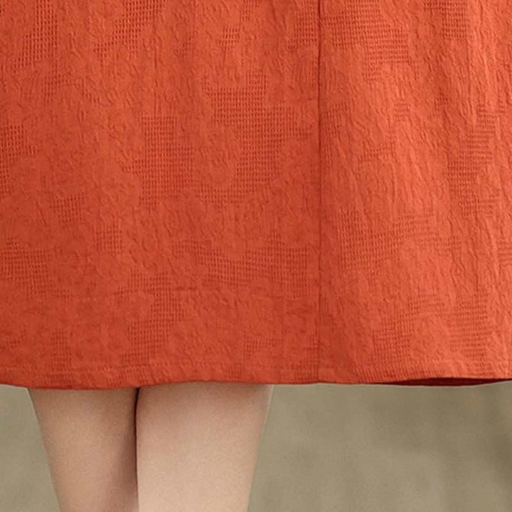 Sukienka midi z krótkim rękawem i kieszeniami, wykonana z gładkiej żakardowej bawełny i lnu, z motywem Buddha Stones - image 20