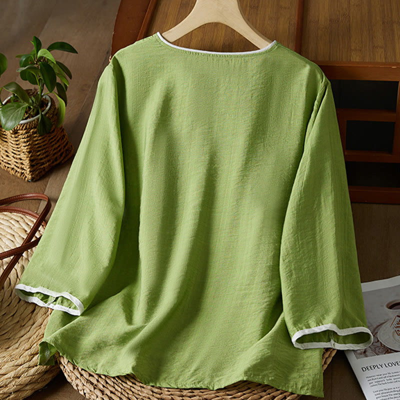 Koszula z bawełny lnianej z haftem w kwiaty w stylu casual dla kobiet zapinana na guziki żaby i kołnierzykiem skośnym - image 26